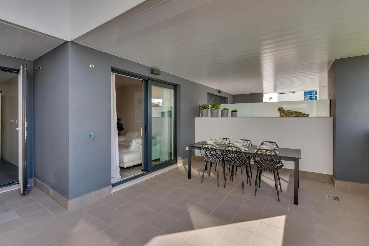 Vacation Marbella: Beachside Retreat with Spacious Terrace